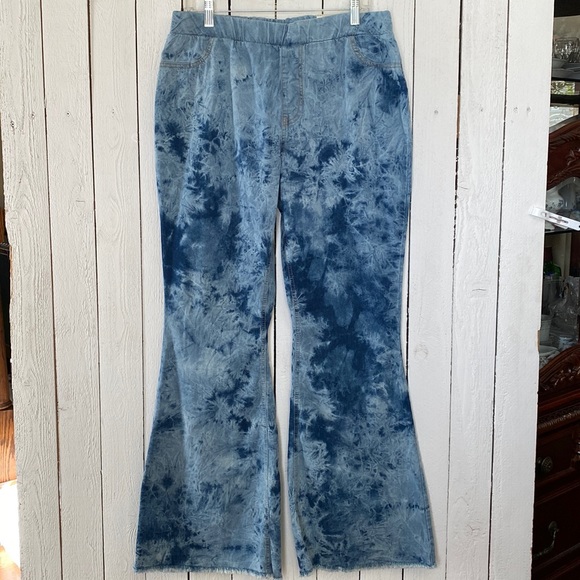 Cato Tie Dye Flare Jeans - Picture 4 of 16